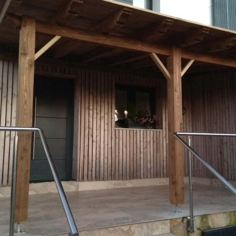 Tarimas. aterpes. porches de madera. carpinteria ojilan en vizcaya